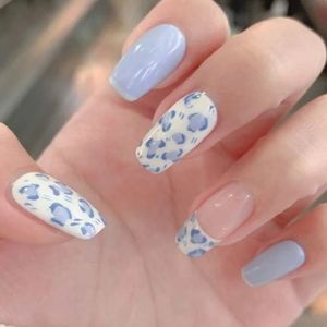 Press-on false nails.